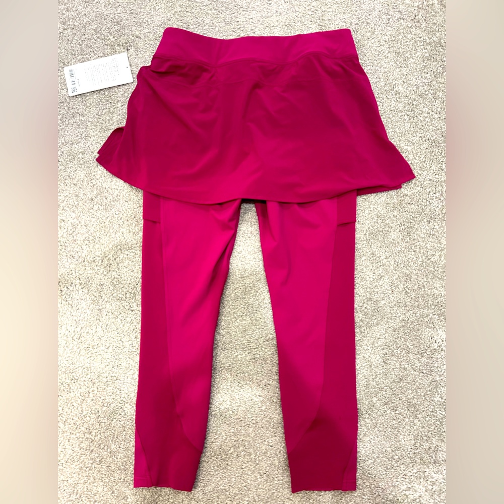 #37 Lululemon NWT 2 in 1 HR tennis skirt tight 25 inch. Size 10 color Magenta